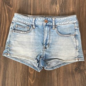 Women’s American Eagle shorts